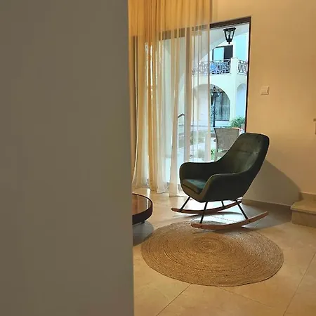 Apartment With Swimming Pool Agios Sergios